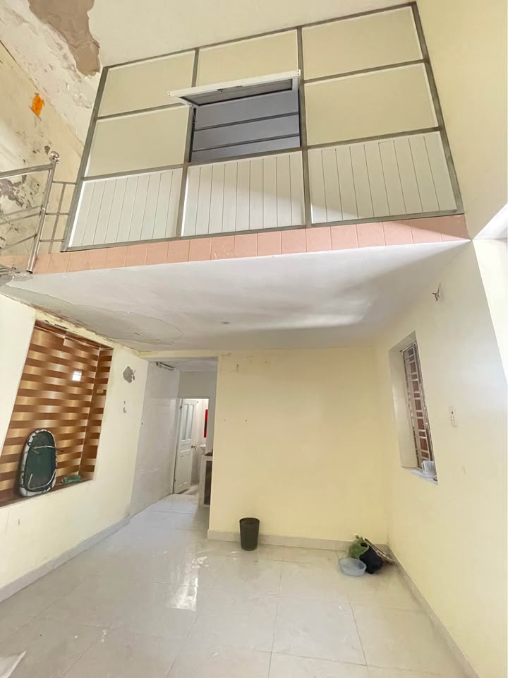 Nhà riêng Thái Bình 33m² giá 1.2 tỷ - Gần đường lớn, tiện ích đầy đủ!