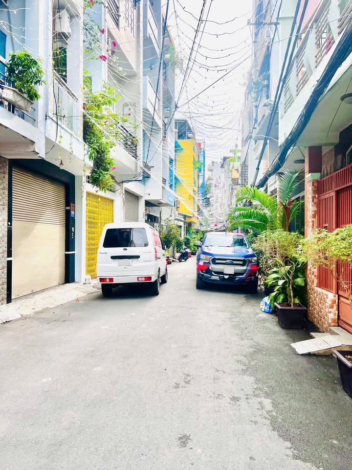 Nhà phố Huỳnh Văn Bánh, Phú Nhuận 46m² giá 6 tỷ - Hẻm xe hơi tới nhà!