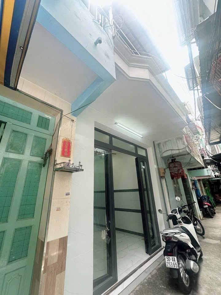 Nhà hẻm 588 Đường Tỉnh Lộ 10, Bình Trị Đông, 28m² giá 2.98 tỷ - Cơ hội sở hữu ngay!