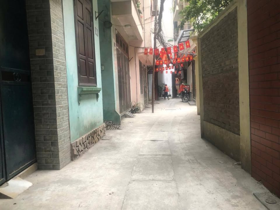 Nhà phố Lê Văn Lương, Thanh Xuân 46m² giá 13.5 tỷ - Khung cột chắc chắn, vị trí đắc địa!