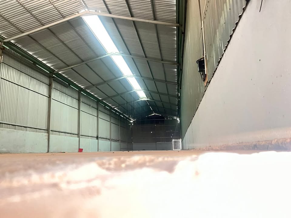 Cho thuê xưởng Bình Chuẩn, Thuận An 700m² giá 30 triệu - Đường xe cont thoải mái!