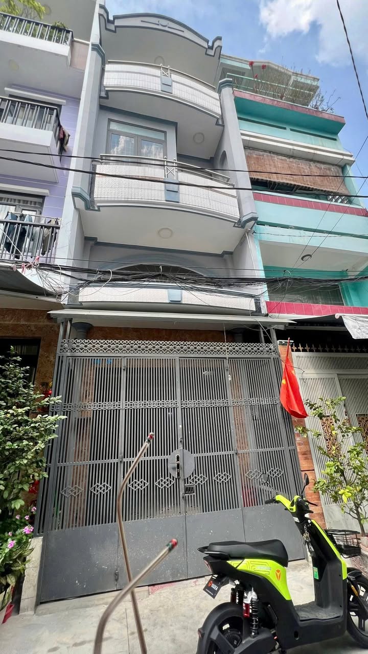 Nhà cho thuê Lạc Long Quân, Quận 11 - Diện tích 52m² chỉ 13 triệu/tháng!