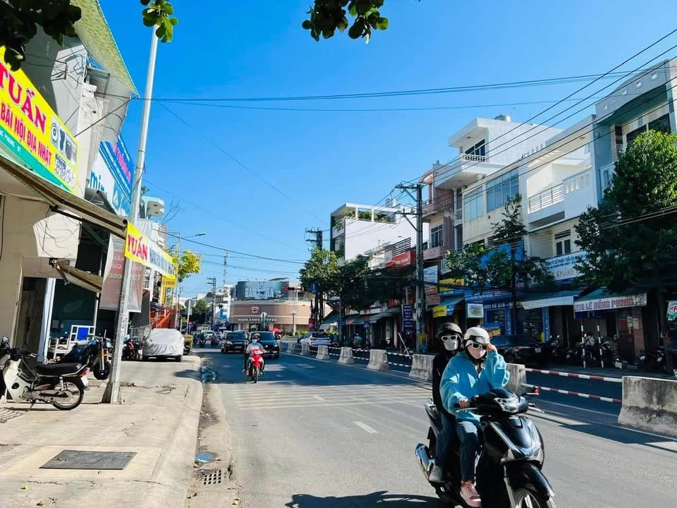 Mặt bằng kinh doanh đường Lê Hồng Phong, Nha Trang 187m² - Giá thuê chỉ 25 triệu/tháng!