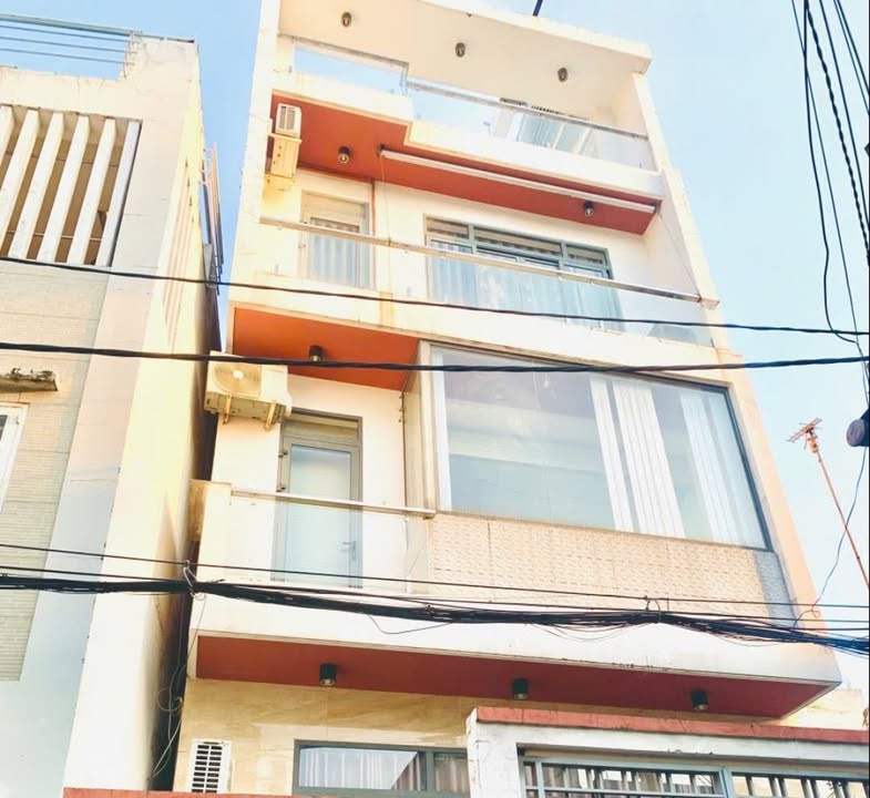 Nhà phố Bến Phú Lâm, Quận 6, 90m² giá 8.5 tỷ - Nhà đẹp, nội thất cao cấp!