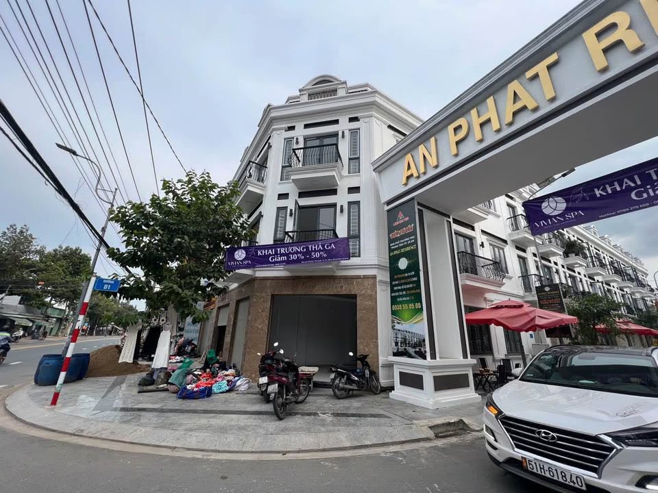 Nhà phố Dĩ An 91.3m² giá 9 tỷ - Mặt tiền kinh doanh sầm uất!