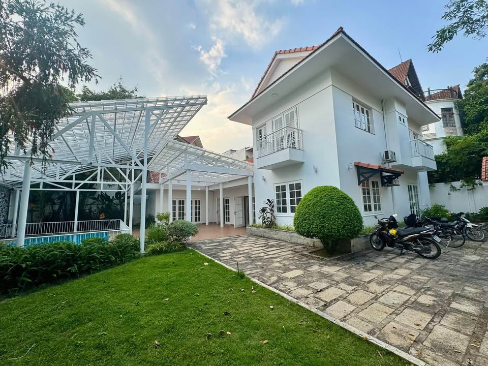 Villa kinh doanh sân vườn Thảo Điền 500m² giá 4.5 tỷ - Không gian lý tưởng cho mô hình cao cấp!