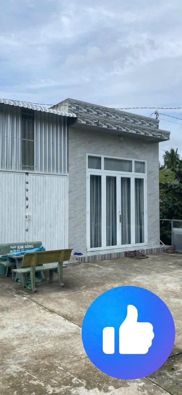 Nhà Ấp 4 Lương Bình Bến Lức 270m² giá 1.8 tỷ - Sẵn sàng vào ở ngay!