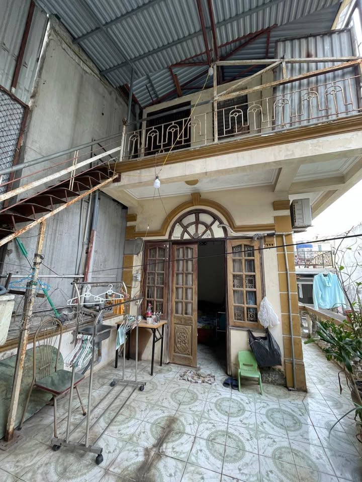 Nhà phố Tràng Tiền Hoàn Kiếm 54m² giá 14 tỷ - Địa điểm đắc địa, đầu tư sinh lời!