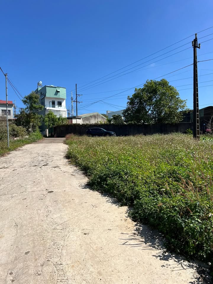 Đất nền phường Yên Thế, Pleiku 100m² - Tiện ích đầy đủ, giá tốt!