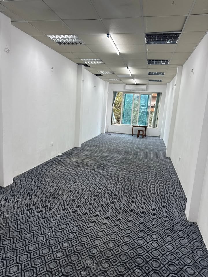 Sàn văn phòng cho thuê tại Ngõ 16 Nguyên Hồng 60m² - Không gian làm việc lý tưởng ngay trung tâm!