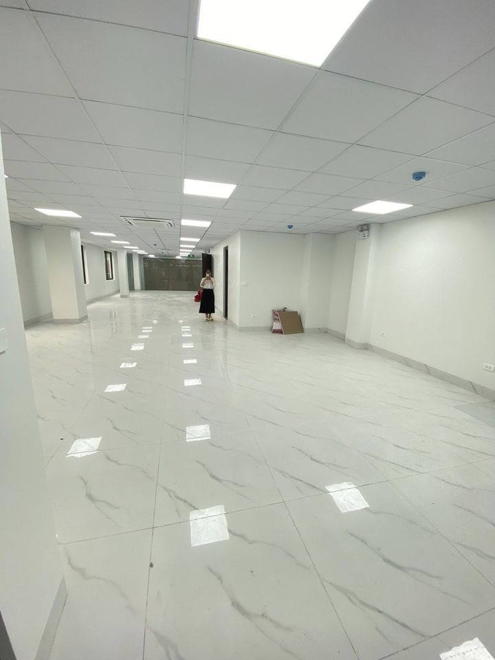 Văn phòng cho thuê Hoàng Văn Thái Thanh Xuân 140m² giá 19 triệu - Full view thoáng