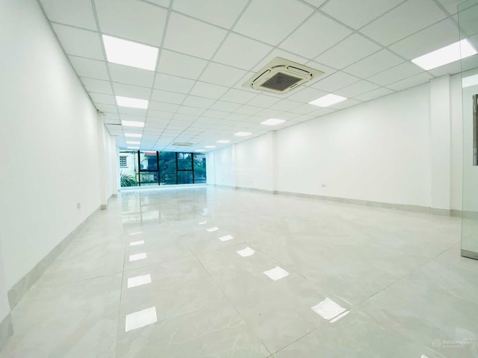 Văn phòng cho thuê tại Thanh Xuân 145m² giá 19.5 triệu - Sẵn sàng làm việc ngay!