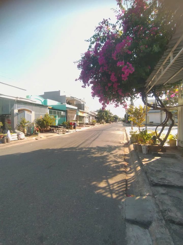 Phòng trọ có gác tại Phú Tài, Phan Thiết 900.000đ - Giá tốt, gần trường học!