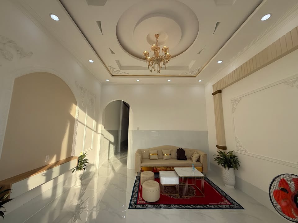 Nhà riêng Hòa Thành, Tây Ninh 83m² giá 1.85 tỷ - Thiết kế riêng, gần chợ Long Hoa!