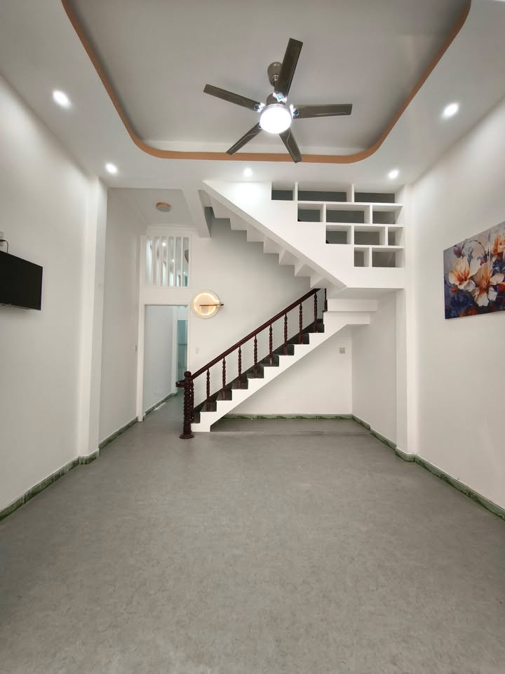 Nhà hẻm Nguyễn Thị Minh Khai, Quy Nhơn 54m² giá 3 tỷ - Chính chủ, sổ đỏ