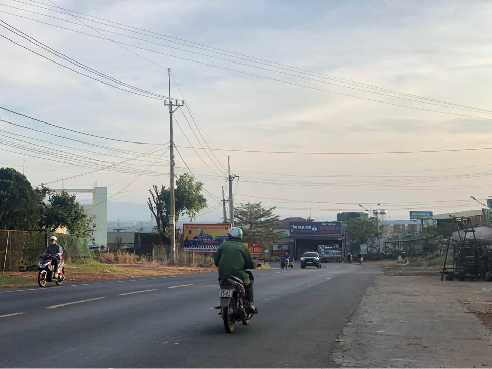 Đất thổ cư mặt tiền Quốc Lộ 14, phường Quảng Thành, 1050m² - Giá chỉ 11.1 tỷ!