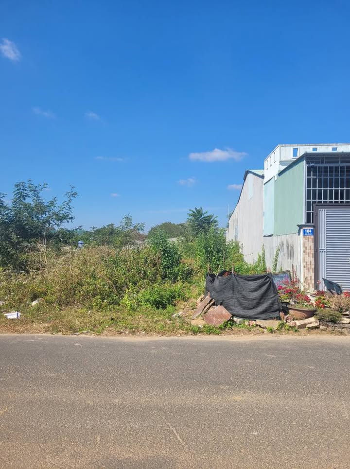 Đất nền mặt tiền đường Ngô Đức Kế 180m² giá chỉ 8 tỷ - Cơ hội đầu tư hấp dẫn!