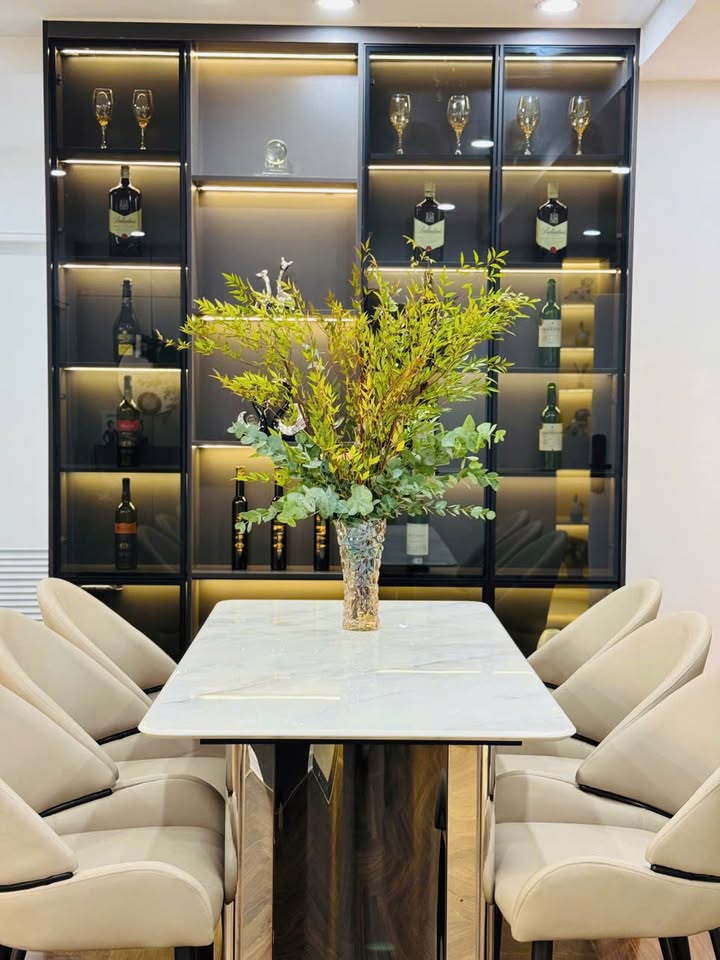 Căn hộ Star Tower Khương Trung 56m² giá 5.25 tỷ - Sổ đỏ lâu dài, tầng trung thoáng mát!