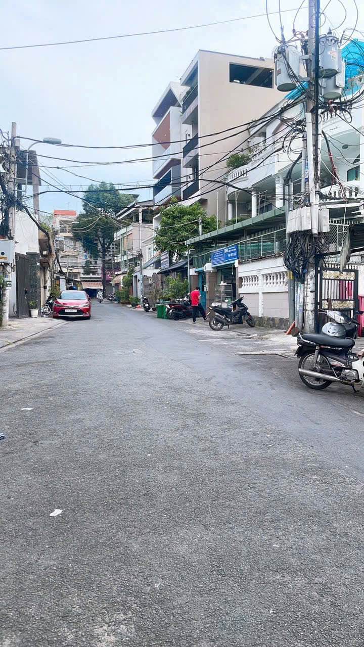 Shophouse Phan Xích Long, Bình Thạnh 6m² giá 4.85 tỷ - Full nội thất, sổ hồng riêng!