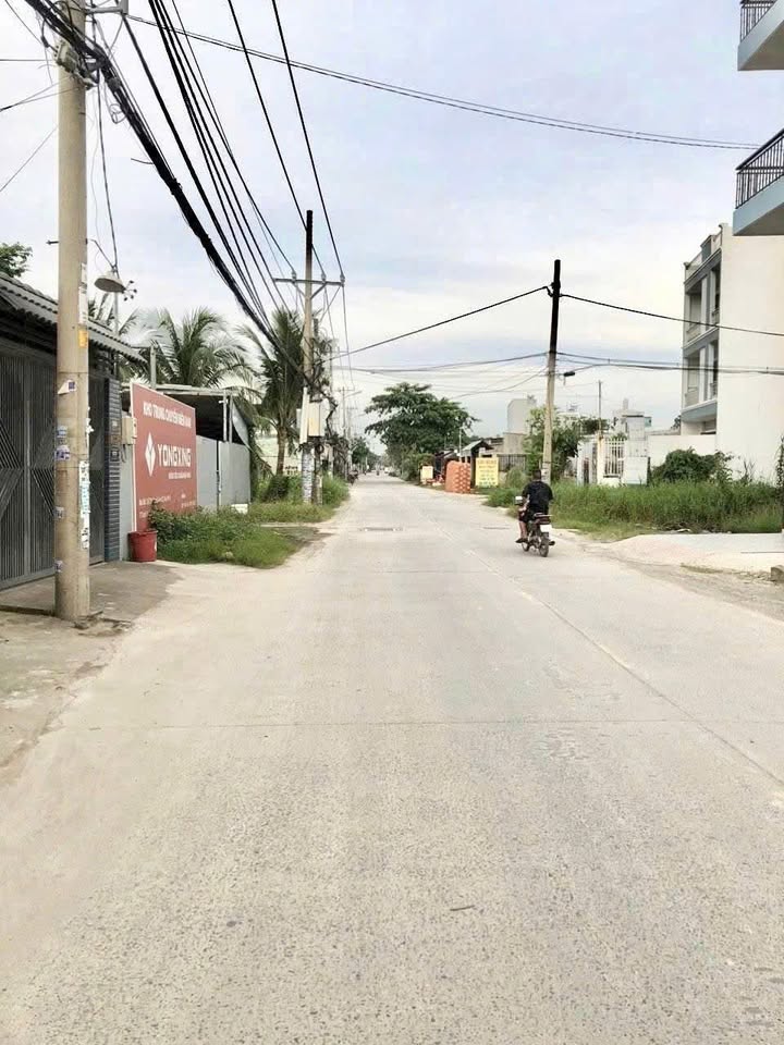 Đất thổ cư 250m² Thạnh Xuân Q12 - Chính chủ bán giá 5.6 tỷ, thương lượng tốt!