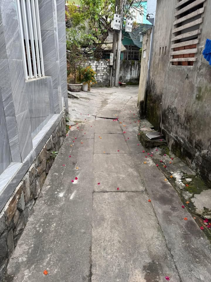 Nhà cho thuê 2 tầng kiệt Trần Cao Vân, Đà Nẵng 70m² - Giá chỉ 4.5 triệu/tháng!