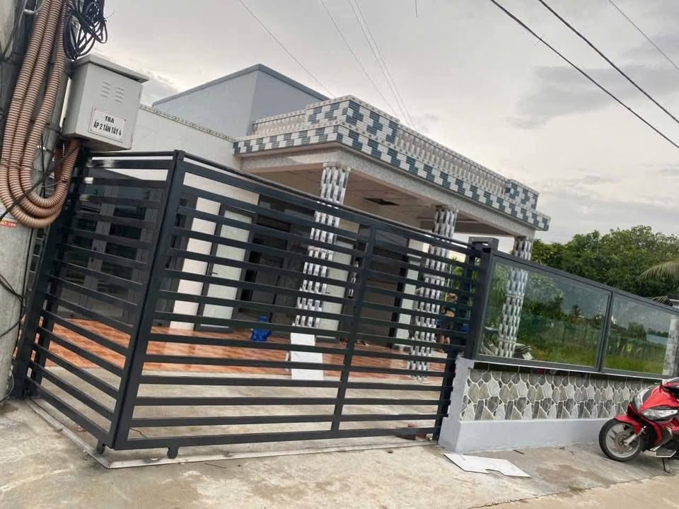 Nhà 2 mặt tiền tại Ấp 1, xã Tân Tây, Gò Công Đông 598m² giá 1.9 tỷ - Cơ hội đầu tư sinh lời!