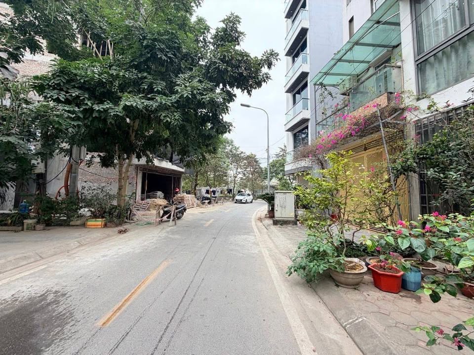 Đất nền Thanh Am Long Biên 50m² giá 13 tỷ - Pháp lý rõ ràng, kinh doanh đắc địa!