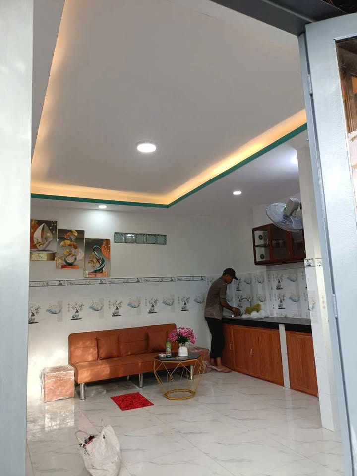 Nhà bán Thạnh Xuân 25, Quận 12, 40m² giá 1.13 tỷ - Gần chợ và trường học!