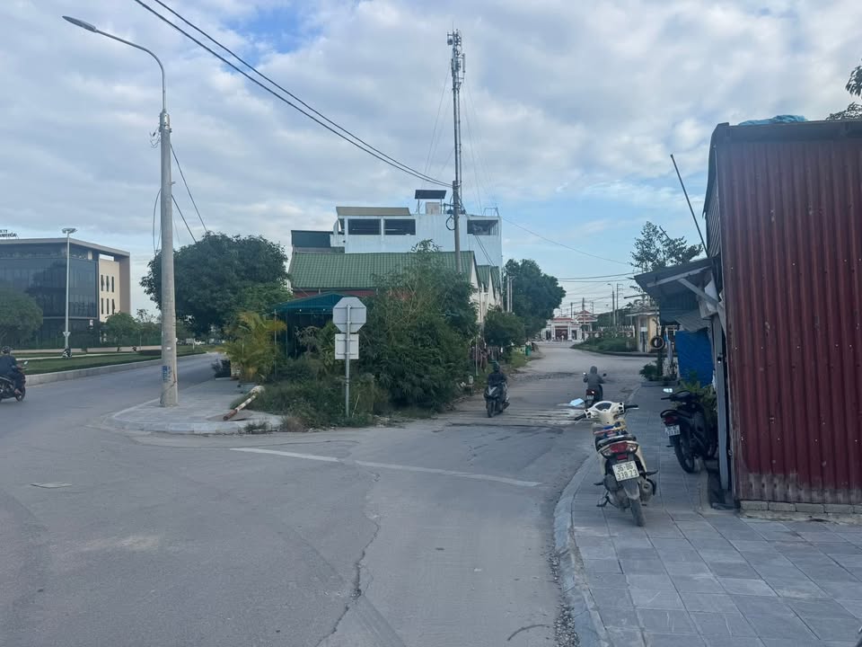 Đất kinh doanh trục chính Phường Long Anh 84m² giá 1.9 tỷ - Cơ hội đầu tư sinh lời!