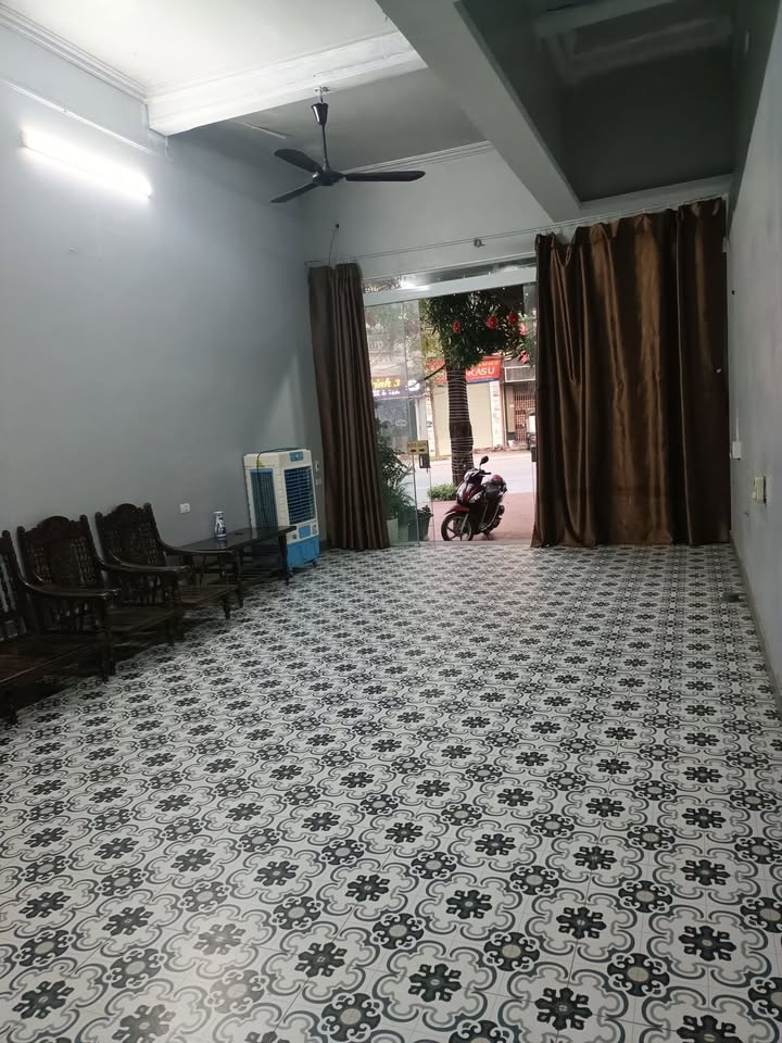 Nhà phố mới Quế Võ cho thuê - Vỉa hè rộng, ô tô đỗ sân - Kinh doanh tốt!