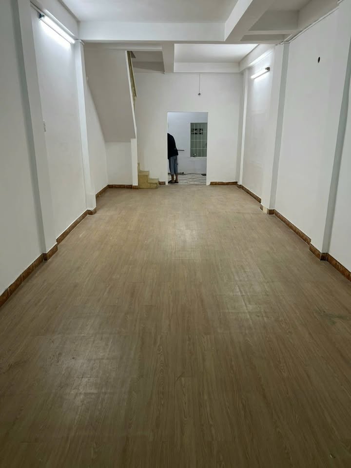 Nhà nguyên căn mặt tiền Phố Hàn Nha Trang 67m² giá 15 triệu - Kinh doanh thuận lợi!