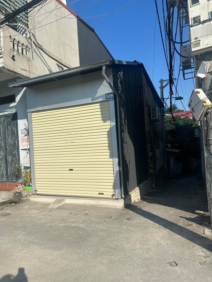 Nhà cấp 4 Cổ Nhuế 30m² giá thỏa thuận - Lô góc, mặt phố kinh doanh sầm uất!