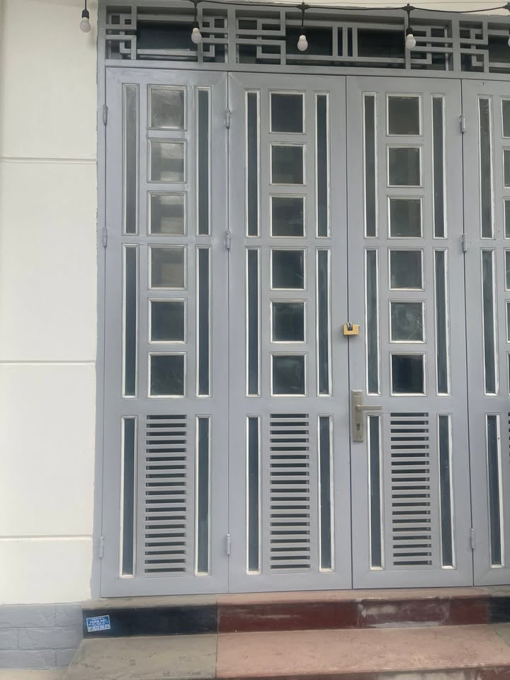 Nhà 3 tầng tại Tân Hòa, Hòa Bình - Cho thuê đầy đủ nội thất