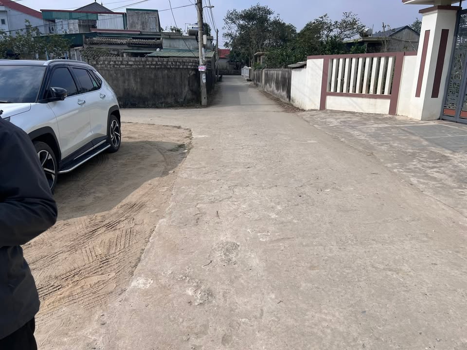 Đất nền xóm Trung Đền, xã Đông Lộc 168.8m² giá 2.2 tỷ - Cơ hội đầu tư hấp dẫn!