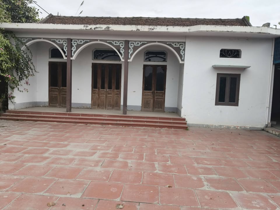 Đất ở Phú Cát Quốc Oai 1100m² giá 13.2 tỷ - Mặt tiền đường lớn, sẵn nhà!