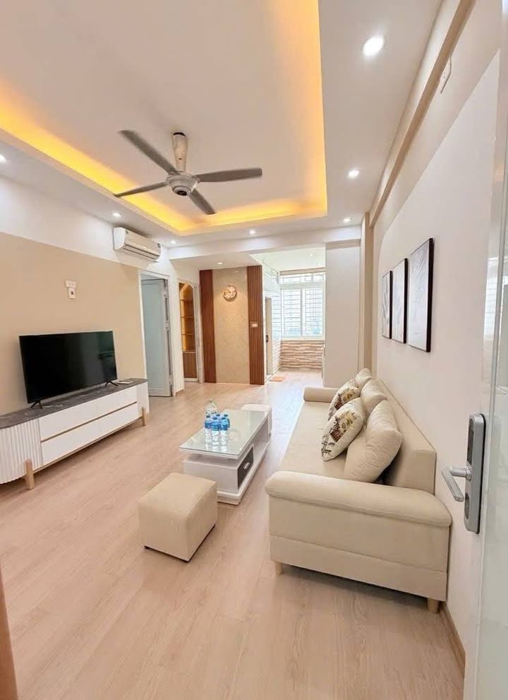 Chung cư Nam Trung Yên, Cầu Giấy 53m² giá 4.95 tỷ - Lô góc, sổ đỏ chính chủ!