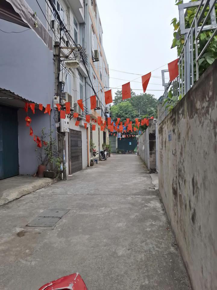 Đất 42m² Ngọc Thụy Long Biên giá chỉ 6.6 tỷ - Sổ vuông nở hậu!