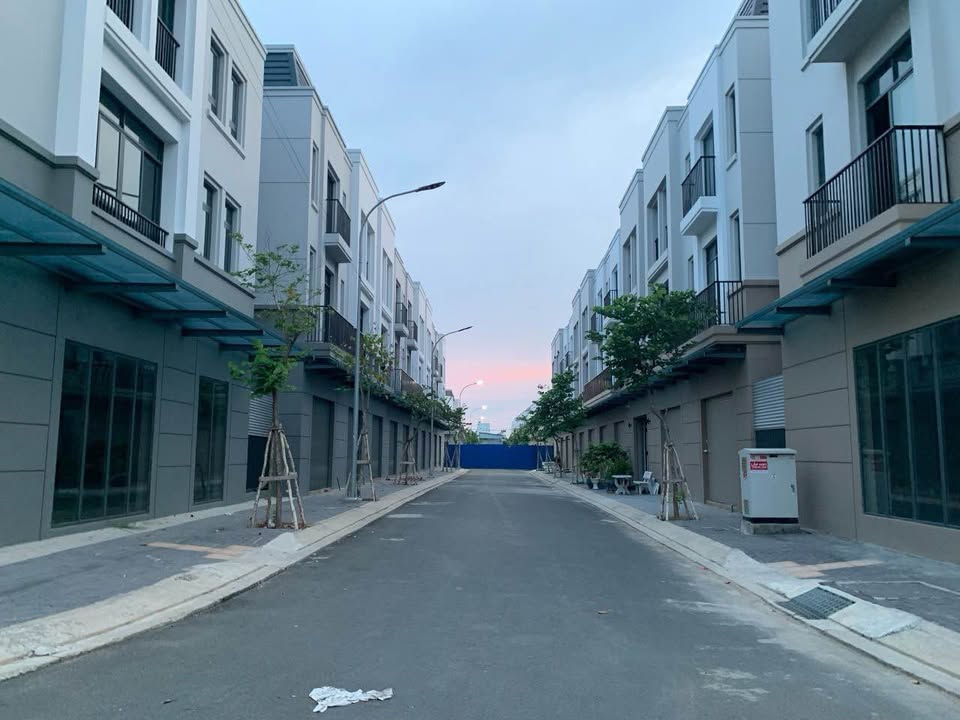 Nhà 1 trệt 2 lầu tại Khu đô thị Tây Sông Hậu, An Giang - Diện tích 65m² giá chỉ 3 tỷ!