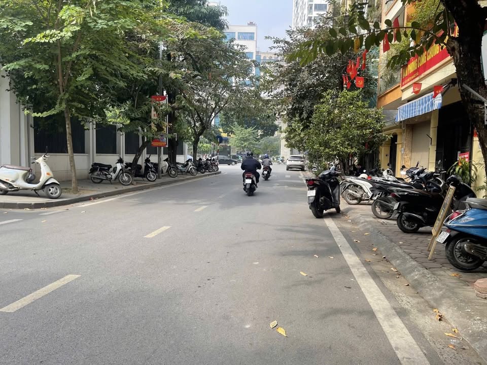 Nhà mặt phố Võ Văn Dũng, Đống Đa 45m² giá 2x tỷ - Đầu tư sinh lời ngay!