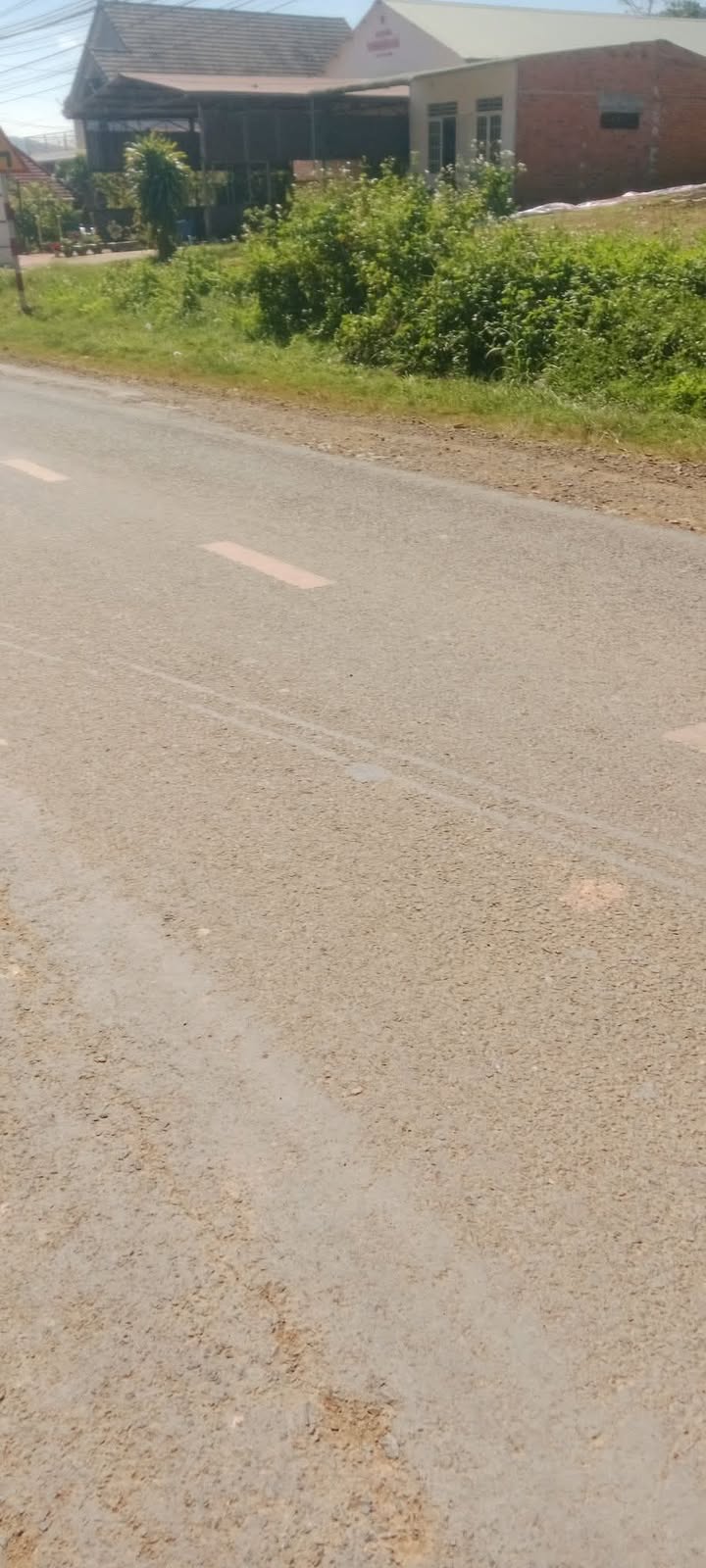 Đất nền Gung Ré Di Linh 4000m² giá 3.8 tỷ - Mặt tiền Quốc lộ 28