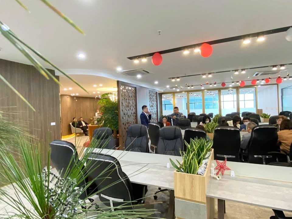 Văn phòng cho thuê tại Ngoại Giao Đoàn 100m² - View đẹp, giá ưu đãi cuối năm!