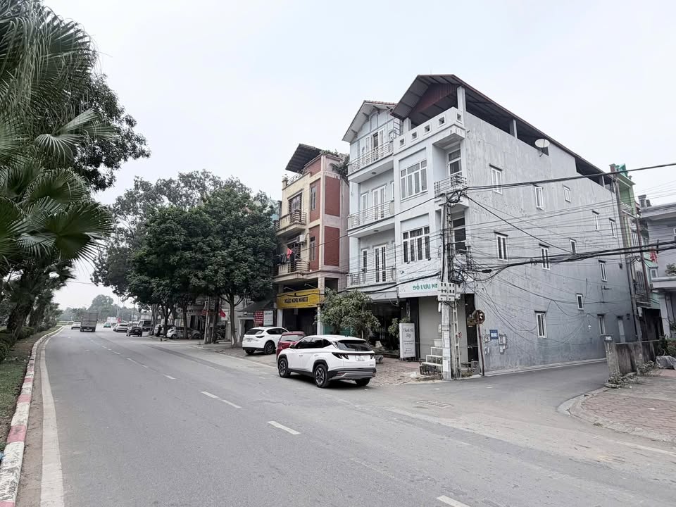 Nhà cho thuê 3 tầng 1 tum mặt đường 23B, 80m² - Phù hợp gia đình và kinh doanh!