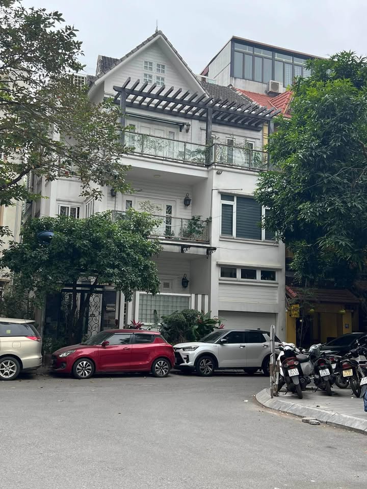 Nhà đẹp 4 tầng Đống Đa 58.1m² giá 10 tỷ - Đầu tư sinh lời bền vững!