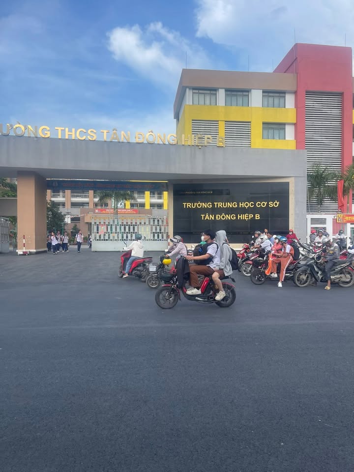 Nhà riêng Dĩ An 54m² giá thỏa thuận - Sát bên trường Tân Đông Hiệp!