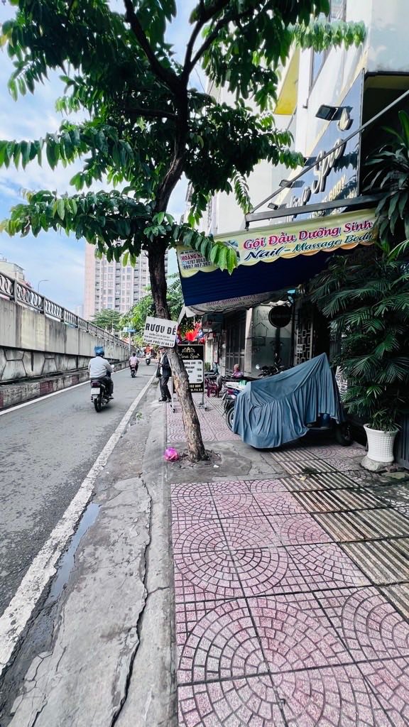 Nhà mặt tiền Khánh Hội Quận 4 20m² giá 6.3 tỷ - Đầu tư sinh lời lý tưởng!