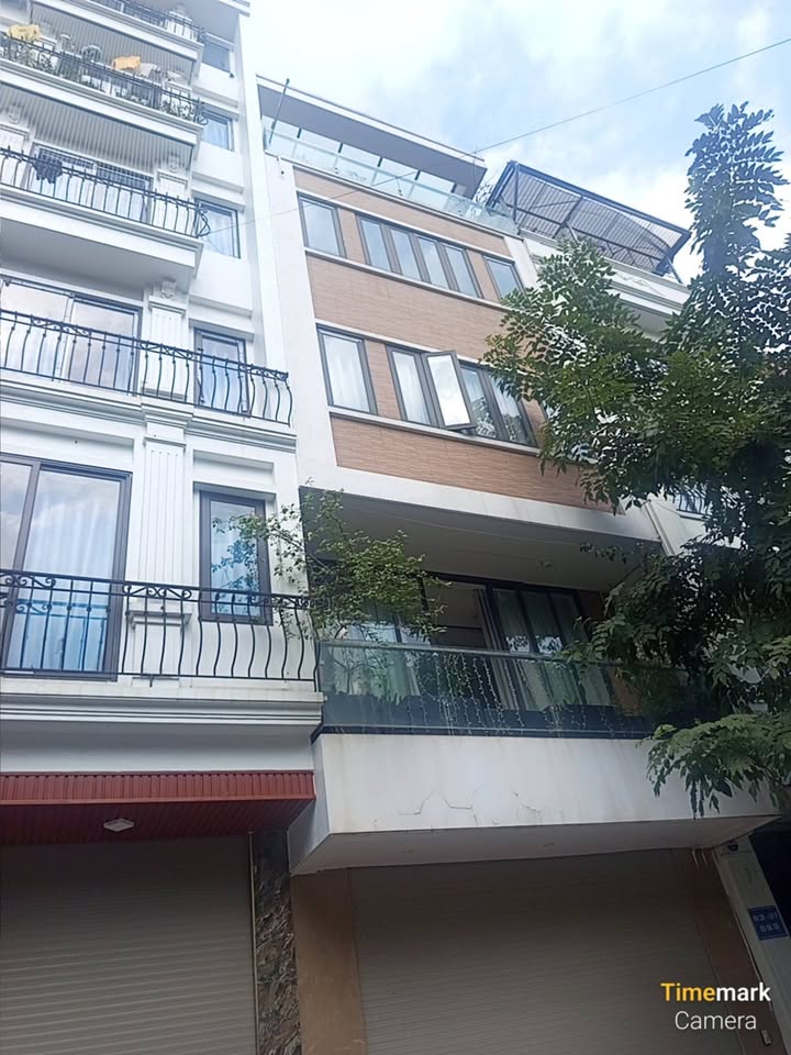 Nhà 5 tầng Kiến Hưng 72m² giá 21 tỷ - Sẵn sàng vào ở ngay!