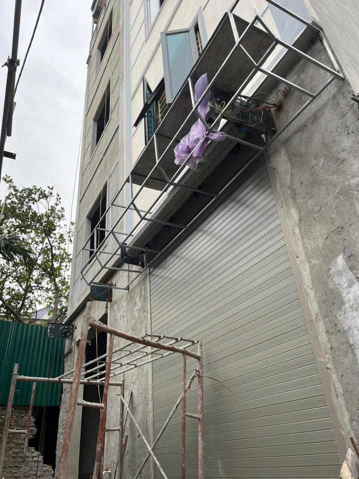 Nhà 5 tầng mới xây tại Đông Dư, Gia Lâm 35m² giá 5 tỷ - Gần chợ, trường học!