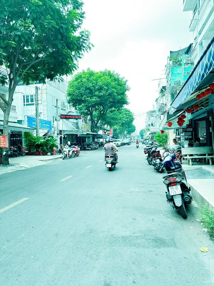 FrontHouse đường 3/2, quận 10, 165m² - Mặt tiền kinh doanh sầm uất!