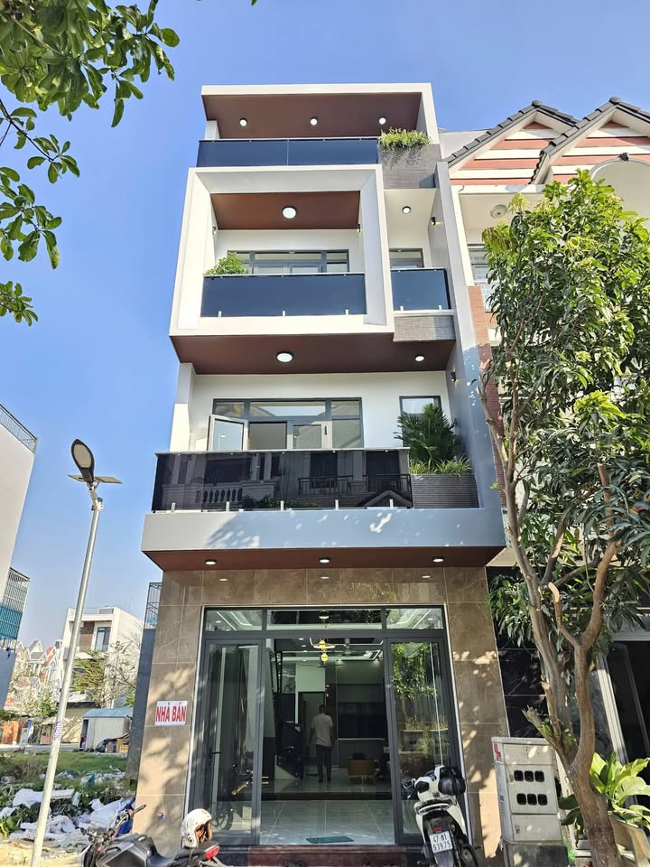 Nhà 1 Trệt 2 Lầu KDC The Sun City, 80m² giá 6.2 tỷ - Sẵn sàng vào ở!