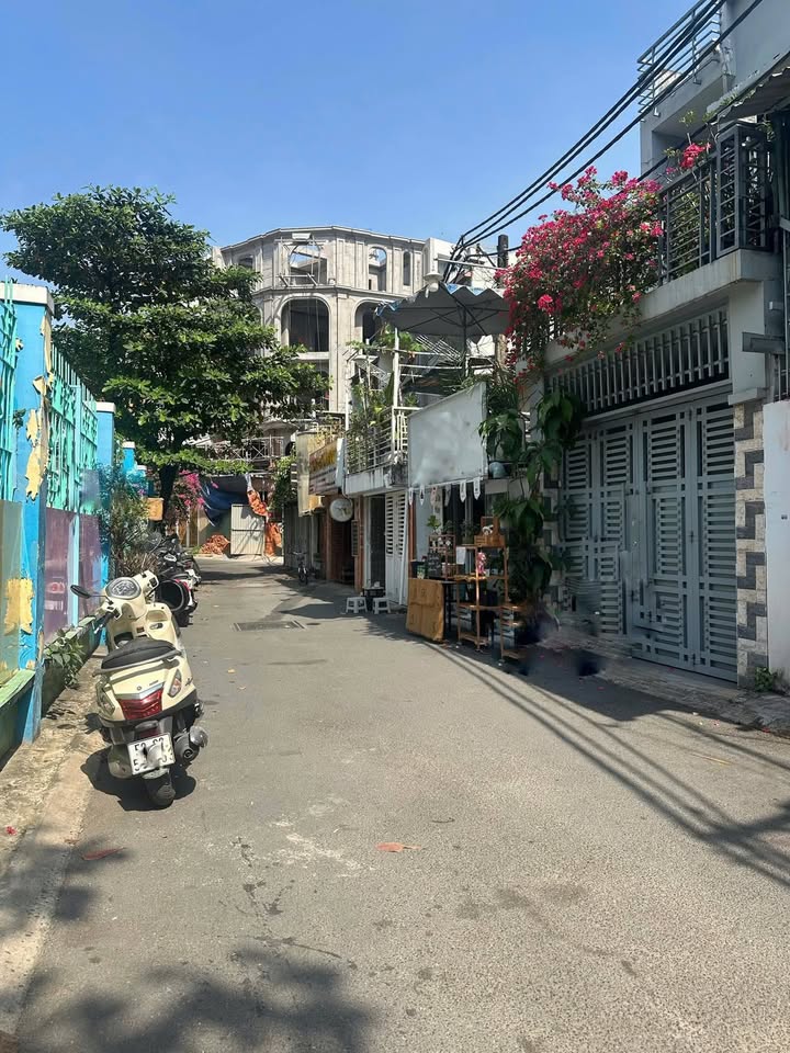 Nhà hẻm Nguyễn Văn Thương, Bình Thạnh 120m² giá 13 tỷ - Sẵn sàng vào ở ngay!